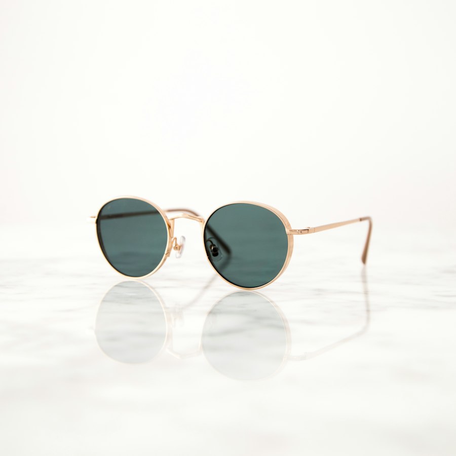 Christian Dior ラウンドメタル サングラス