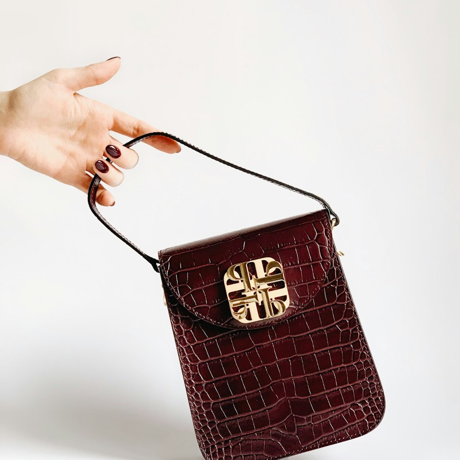 Christian Dior クロコ ターンロックショルダー